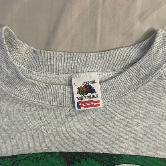 Vintage Sweatshirt “Deer v. Hunter” FOTL - Picture 4 of 4